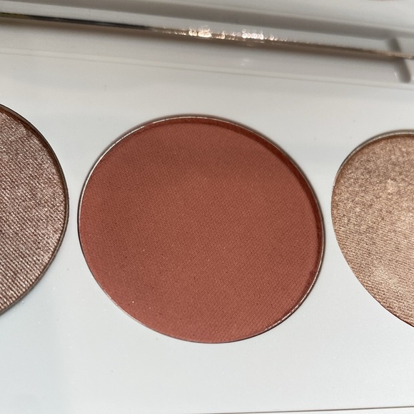 OFRA X Madison Miller | Miller Squad | Midi Palette Highlighter‎ - Picture 6 of 7